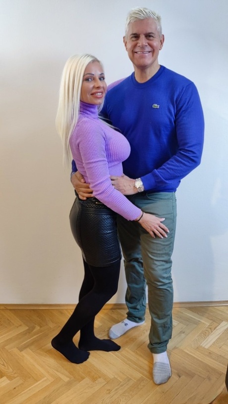 Stacked MILF Suzi Grande ends a thorough dicking with a cumshot on her big ass